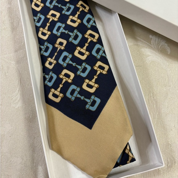 🆕 Gucci Horsebit silk tie 👔 - Picture 3 of 5